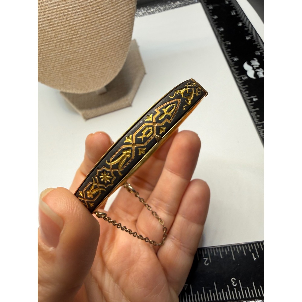 Vintage Damascene 24K Gold Inlay Black Hinged Bangle Bracelet Spain Safety Chain